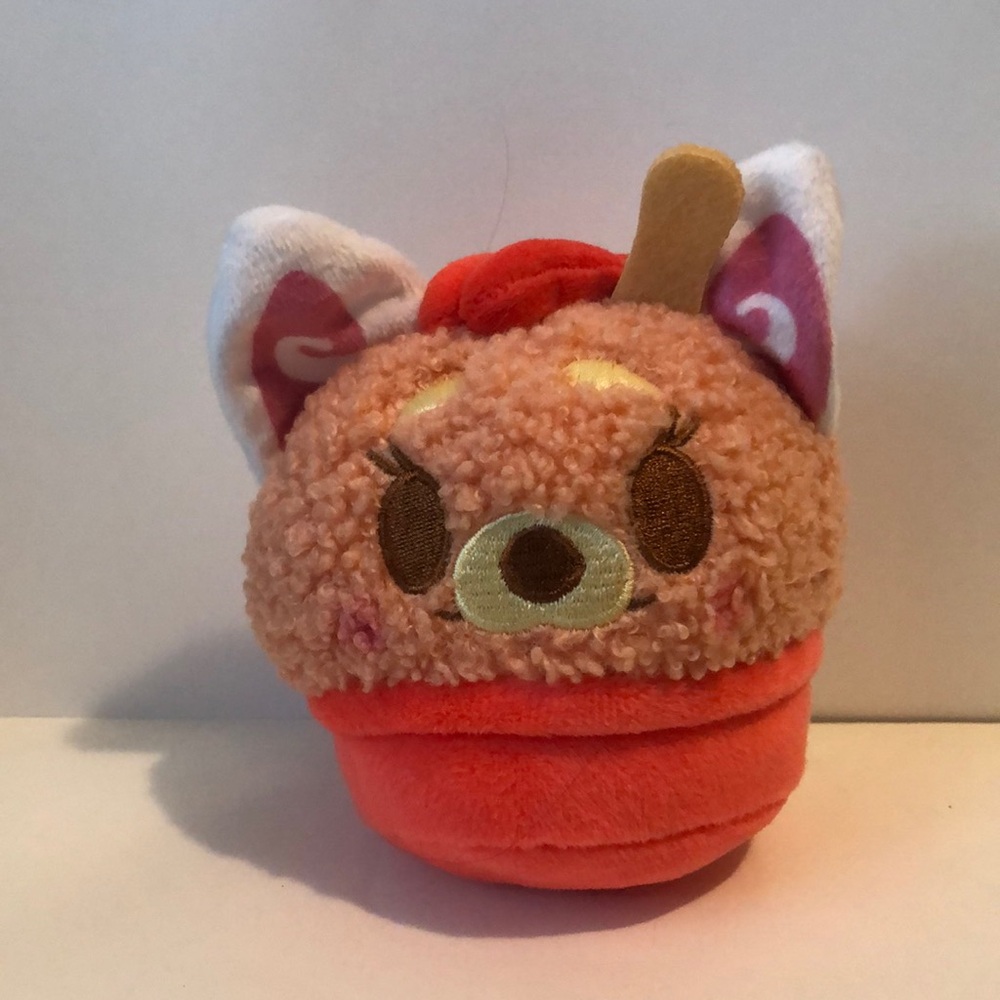 Disney munchlings Panda mei